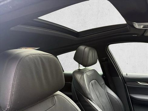Used 2017 BMW X6 sDrive35i image 21