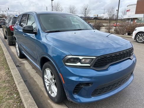 Used 2025 Dodge Durango GT image 2