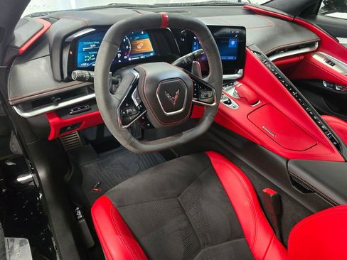 Used 2024 Chevrolet Corvette Stingray Premium Conv image 18