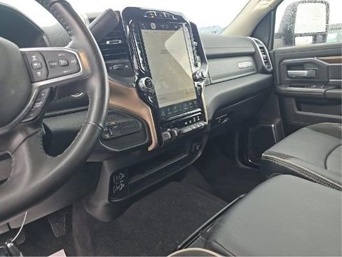 Used 2024 RAM 2500 Laramie w/ Safety Group AWD/4WD image 7