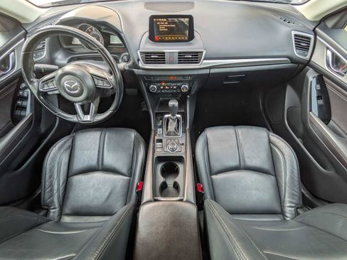 Used 2018 MAZDA MAZDA3 Touring image 19