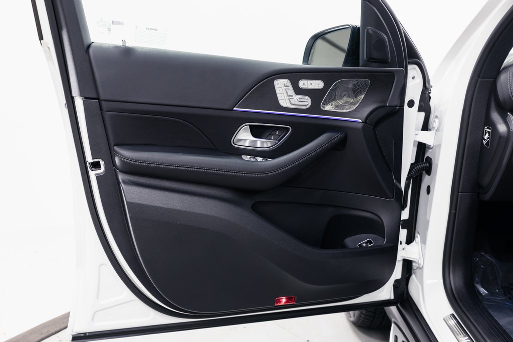 Certified 2026 Mercedes-Benz GLS 450 4MATIC image 5