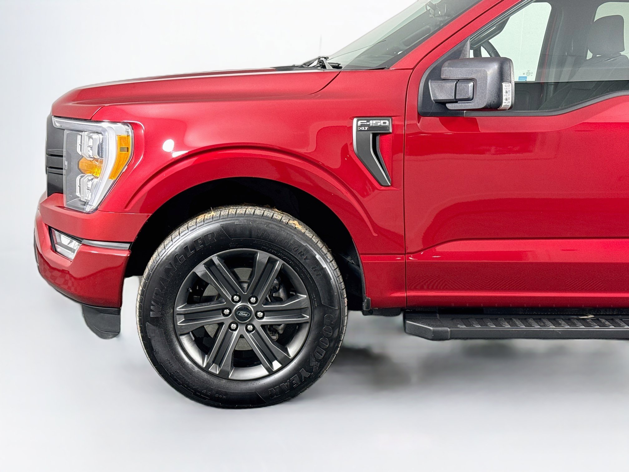 Used 2022 Ford F150 XLT w/ Equipment Group 302A High AWD/4WD image 40