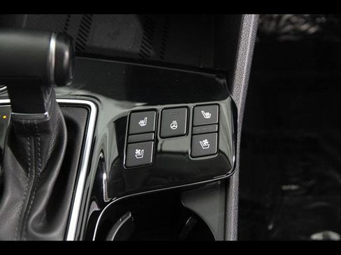 Used 2025 Kia Sportage SX FWD image 16