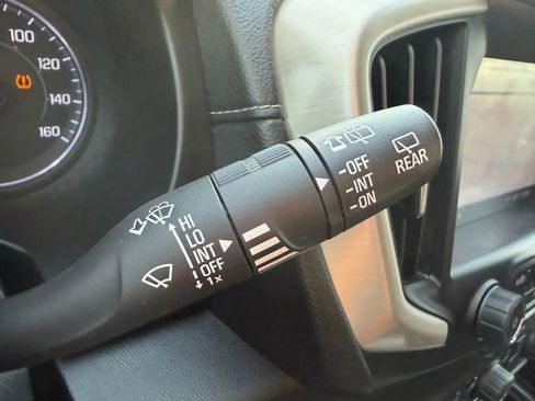 Used 2018 GMC Terrain Denali w/ Comfort Package image 15