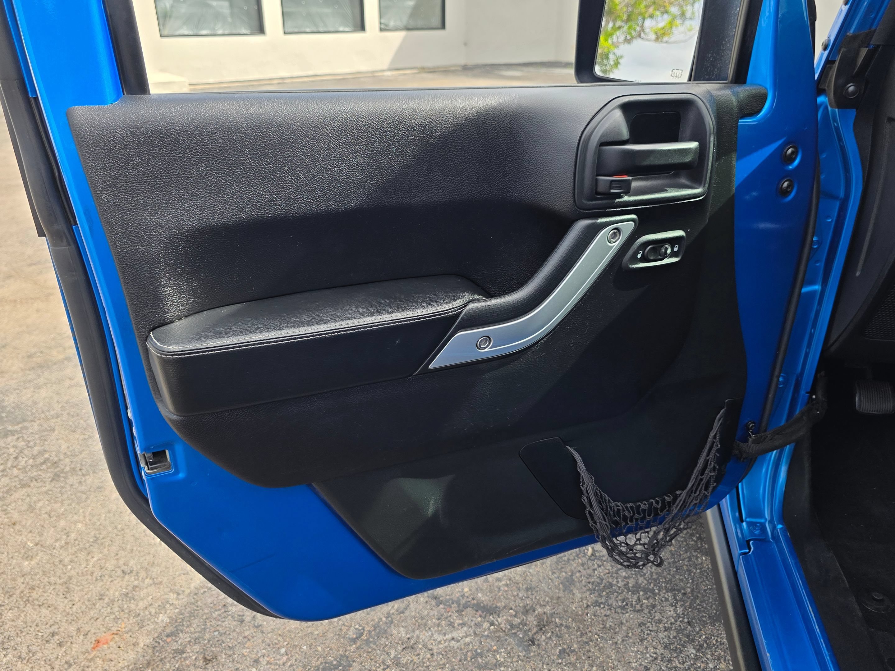 Used 2014 Jeep Wrangler Sport AWD/4WD image 17