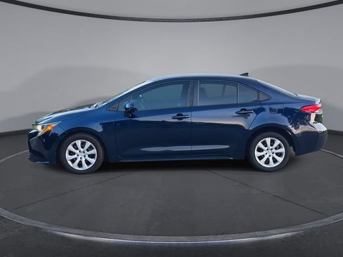 Used 2024 Toyota Corolla LE FWD image 5