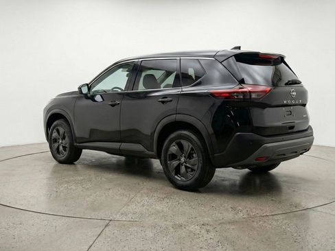 Used 2025 Nissan Rogue SV AWD/4WD image 6