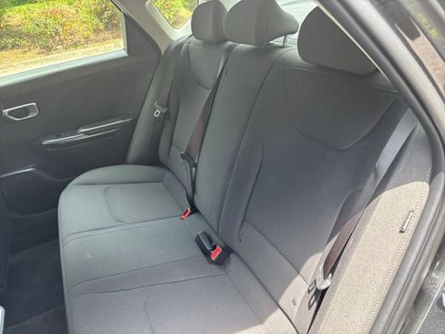 Used 2026 Kia K4 FWD image 22