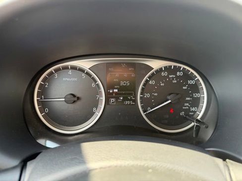 Certified 2025 Nissan Kicks Play S FWD image 21