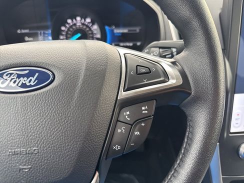 Certified 2024 Ford Edge SEL image 12