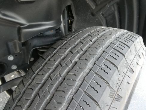 Used 2025 Jeep Wrangler Unlimited Sport AWD/4WD image 11