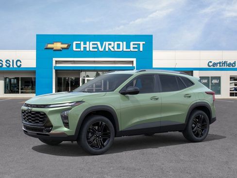 New 2026 Chevrolet Trax ACTIV image 2
