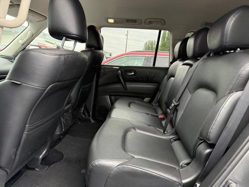 Used 2024 Nissan Armada SV AWD/4WD image 7