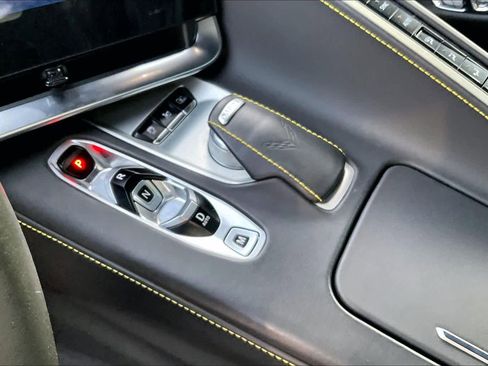 Used 2024 Chevrolet Corvette Stingray Premium Cpe w/ Z51 Performance Package image 15