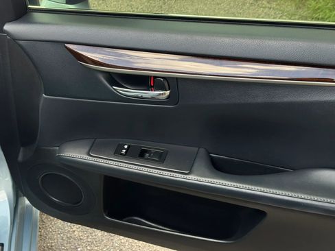 Used 2013 Lexus ES 350 w/ Premium Pkg FWD image 20