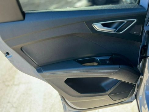 Used 2024 Audi Q4 e-tron Premium Plus w/ Premium Plus image 15