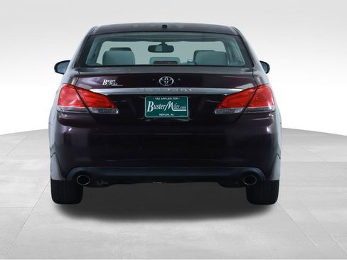 Used 2012 Toyota Avalon Limited image 11