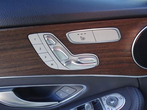 Used 2019 Mercedes-Benz C 300 4MATIC Sedan image 15