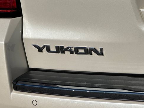 Used 2015 GMC Yukon Denali w/ Touring Package image 52