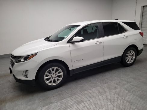 Used 2018 Chevrolet Equinox LT FWD image 2