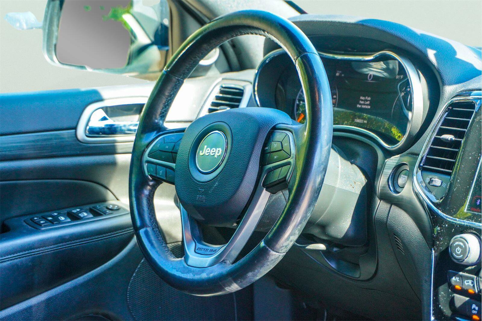 Used 2020 Jeep Grand Cherokee Altitude RWD image 13