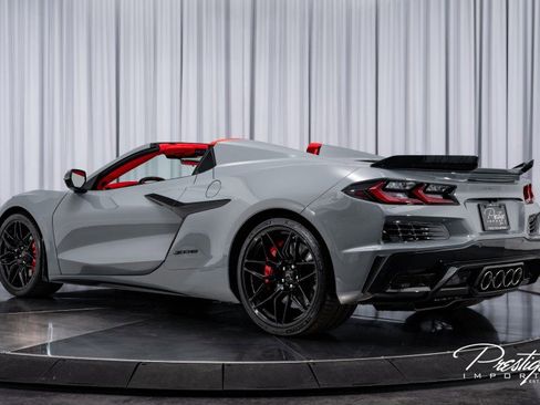 Used 2024 Chevrolet Corvette Z06 w/ Battery Protection Package image 18