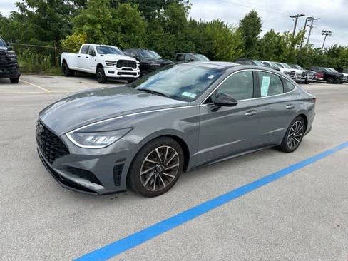 Used 2020 Hyundai Sonata SEL Plus w/ Tech Package FWD image 2