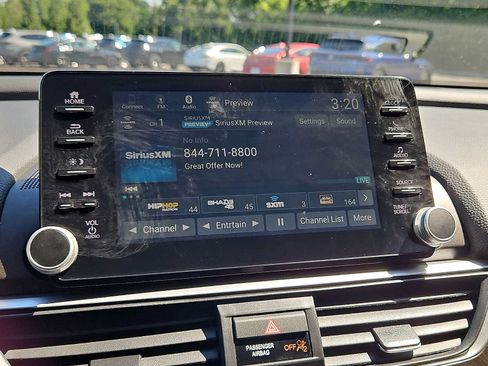 Used 2019 Honda Accord EX image 18