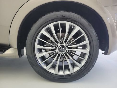 Used 2019 INFINITI QX80 Luxe w/ 22" Wheel Package RWD image 12