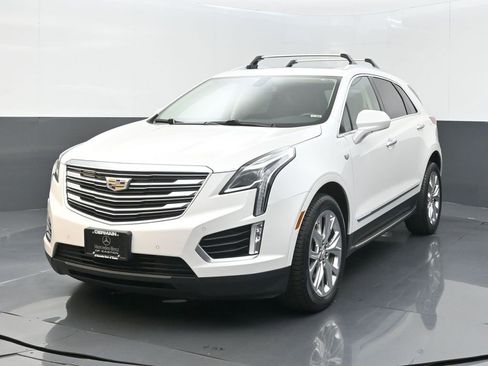 Used 2018 Cadillac XT5 Luxury w/ LPO, Sport Package image 6