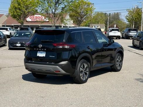 Certified 2023 Nissan Rogue SV w/ SV Premium B Package AWD/4WD image 5