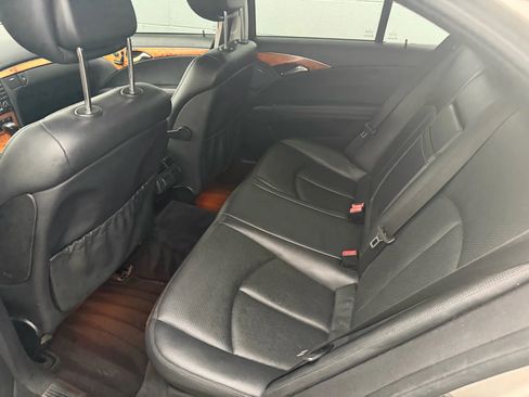 Used 2007 Mercedes-Benz E 350 Sedan image 17
