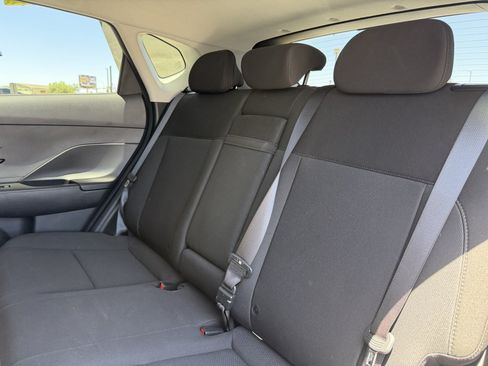 Used 2025 Hyundai Kona SEL AWD/4WD image 34