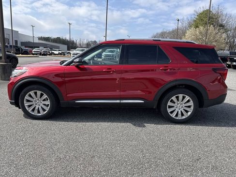 Used 2025 Ford Explorer Platinum w/ LUX Leather Package image 4