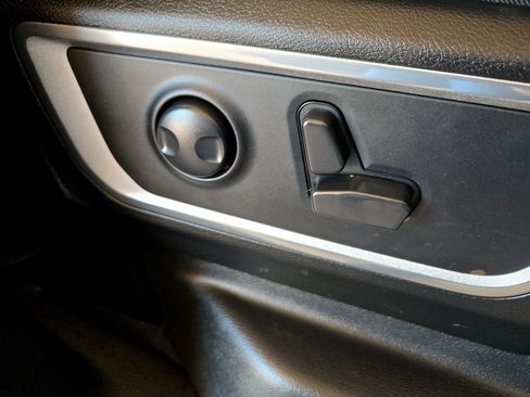 Used 2022 RAM 1500 Laramie w/ Laramie Southwest Edition image 27