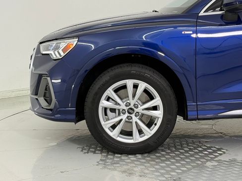 Used 2025 Audi Q3 2.0T Premium w/ Convenience Package image 12