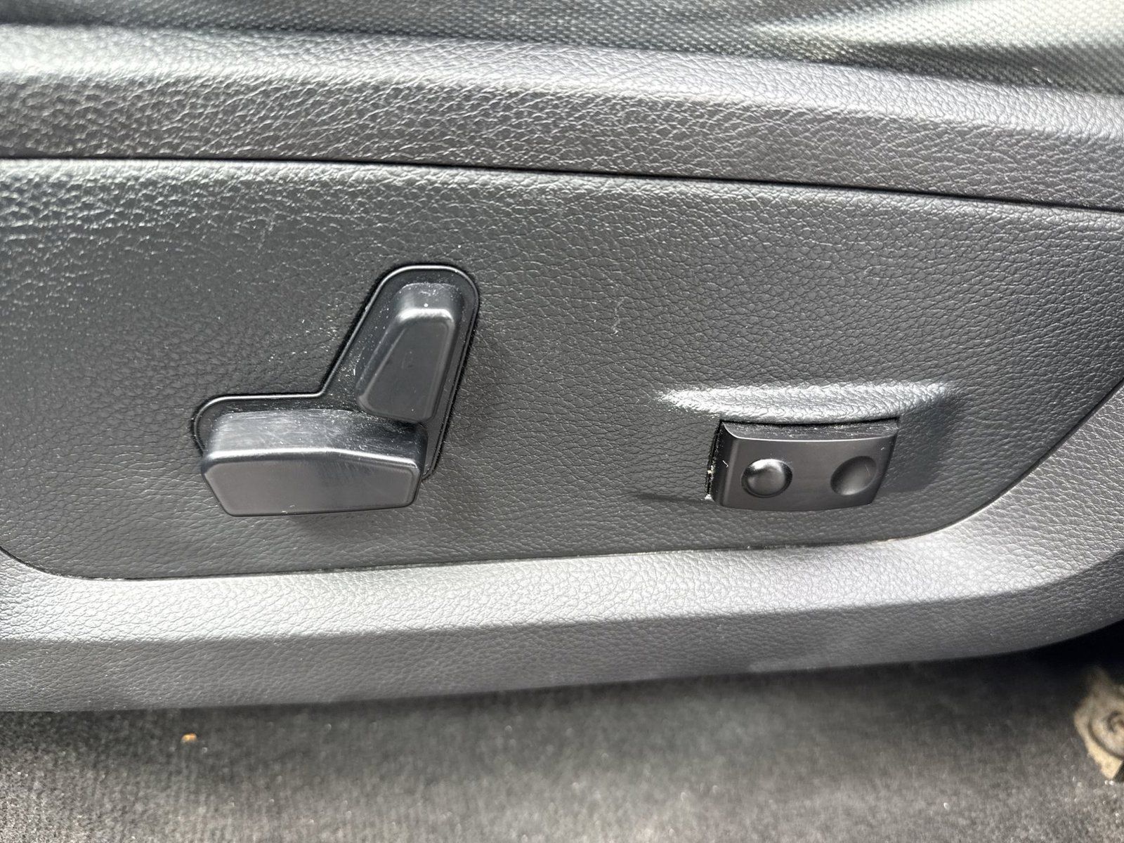 Used 2015 RAM 1500 Big Horn AWD/4WD image 14
