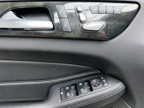 Used 2017 Mercedes-Benz GLS 450 GLS 450 Sport Utility 4D image 27