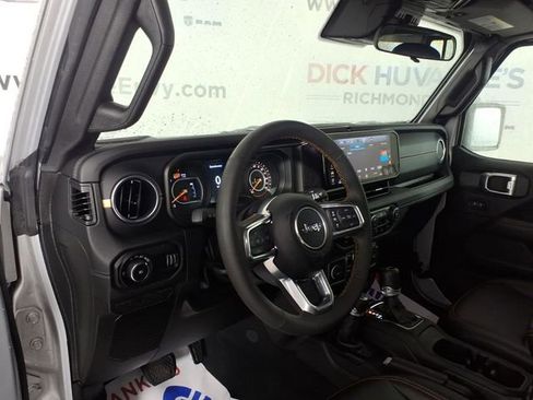 Used 2024 Jeep Wrangler Sahara w/ Dual Top Group image 13