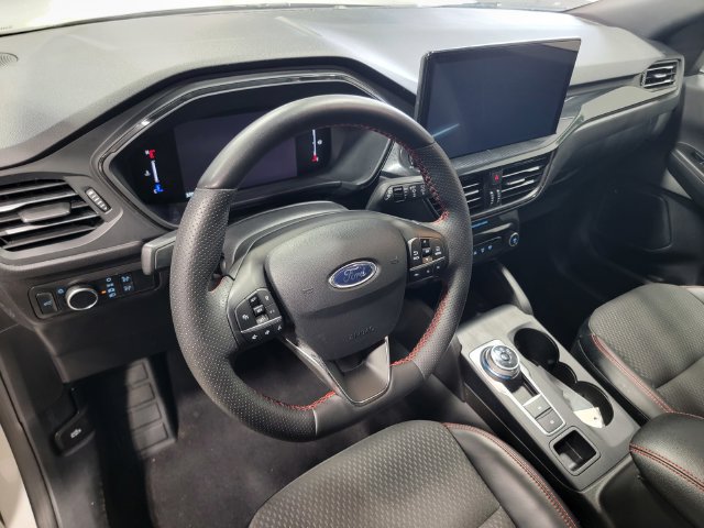 Used 2023 Ford Escape ST-Line w/ Tech Pack #1 AWD/4WD image 11