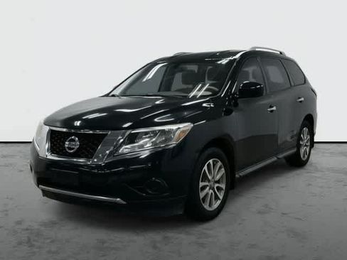 Used 2015 Nissan Pathfinder S FWD image 1
