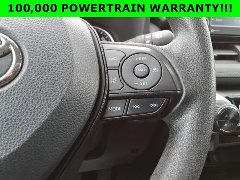 Used 2021 Toyota RAV4 XLE image 28