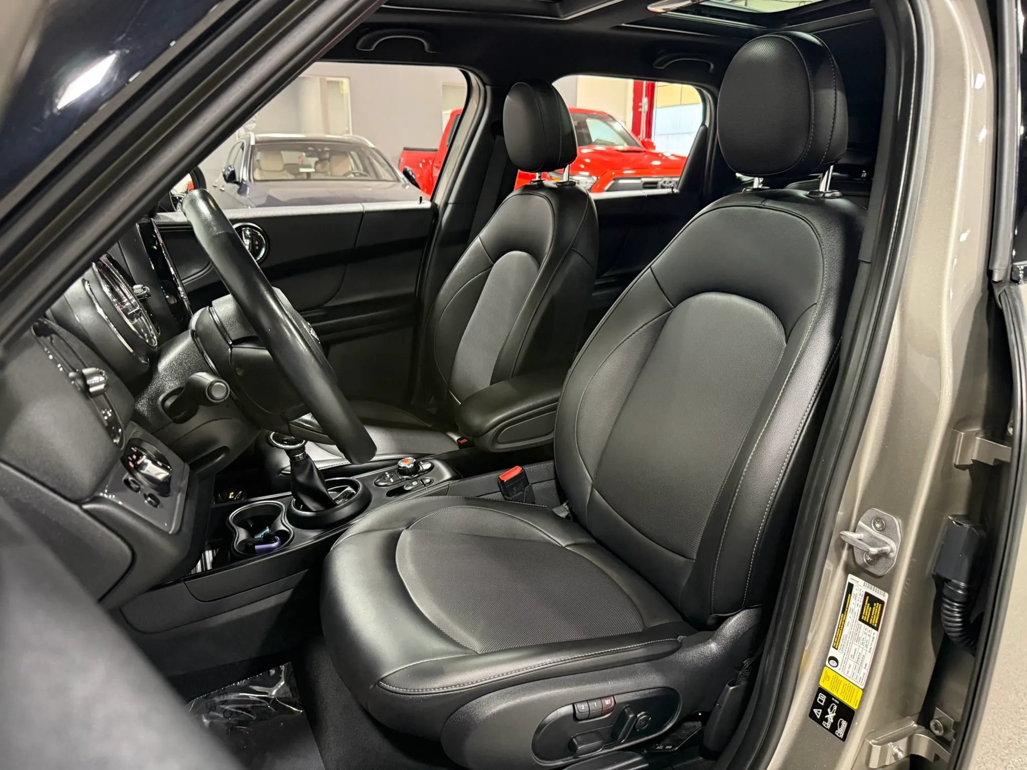 Used 2018 MINI Cooper Countryman ALL4 AWD/4WD image 16
