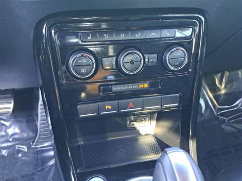 Used 2019 Volkswagen Beetle 2.0T Final Edition SEL image 23