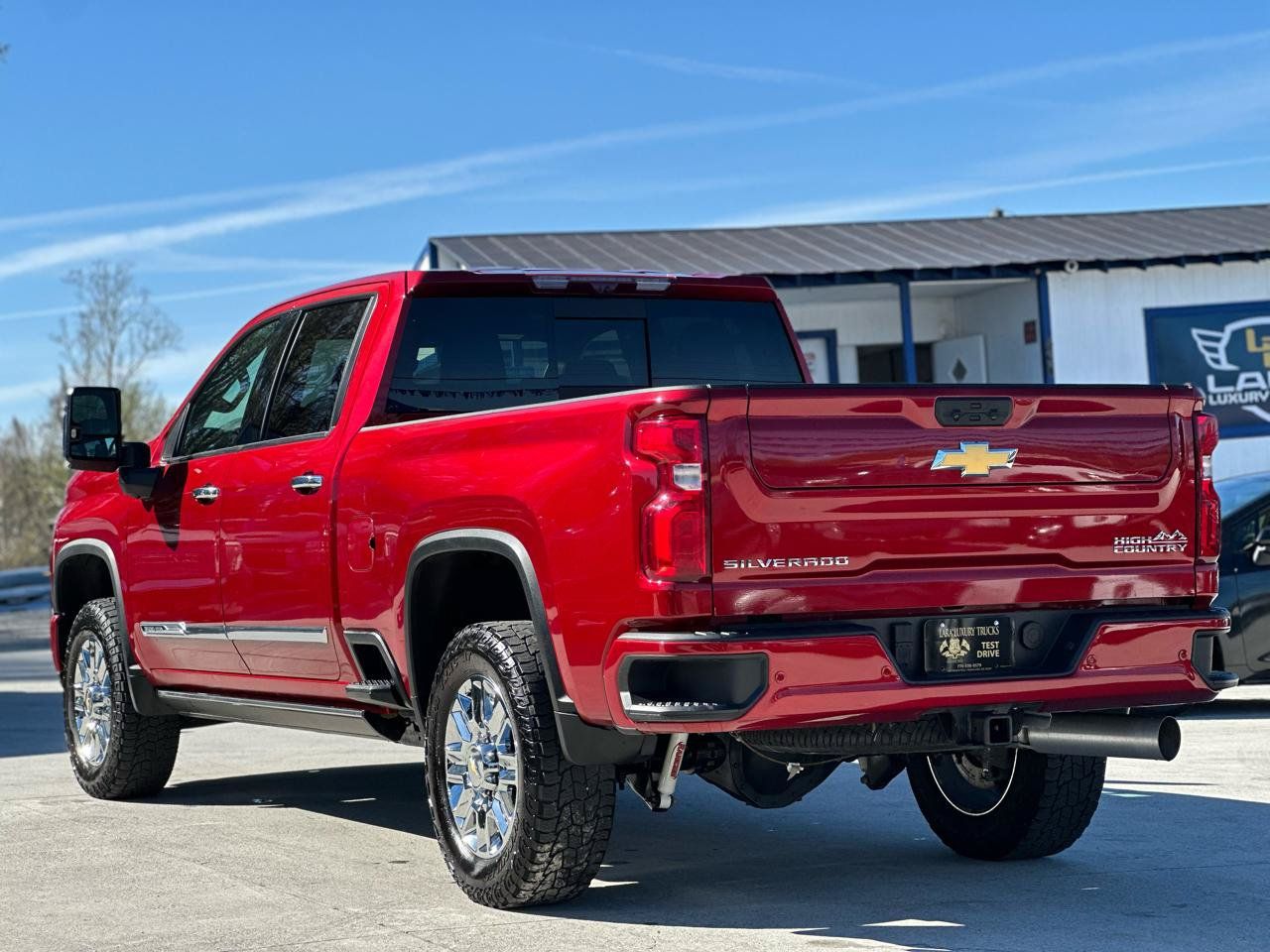 Used 2024 Chevrolet Silverado 3500 High Country w/ High Country Premium Package AWD/4WD image 5