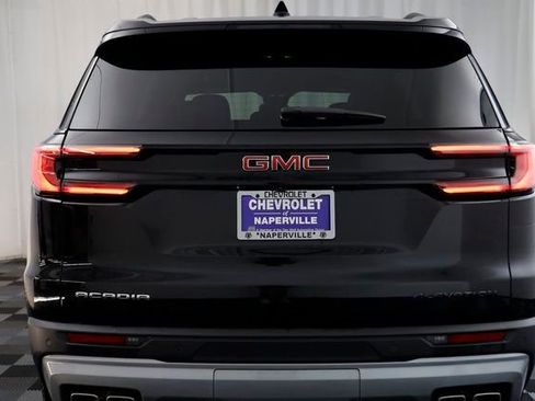 Used 2025 GMC Acadia Elevation image 18