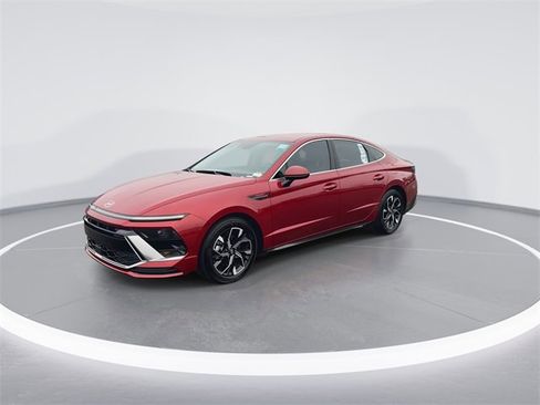 Certified 2025 Hyundai Sonata SEL image 4