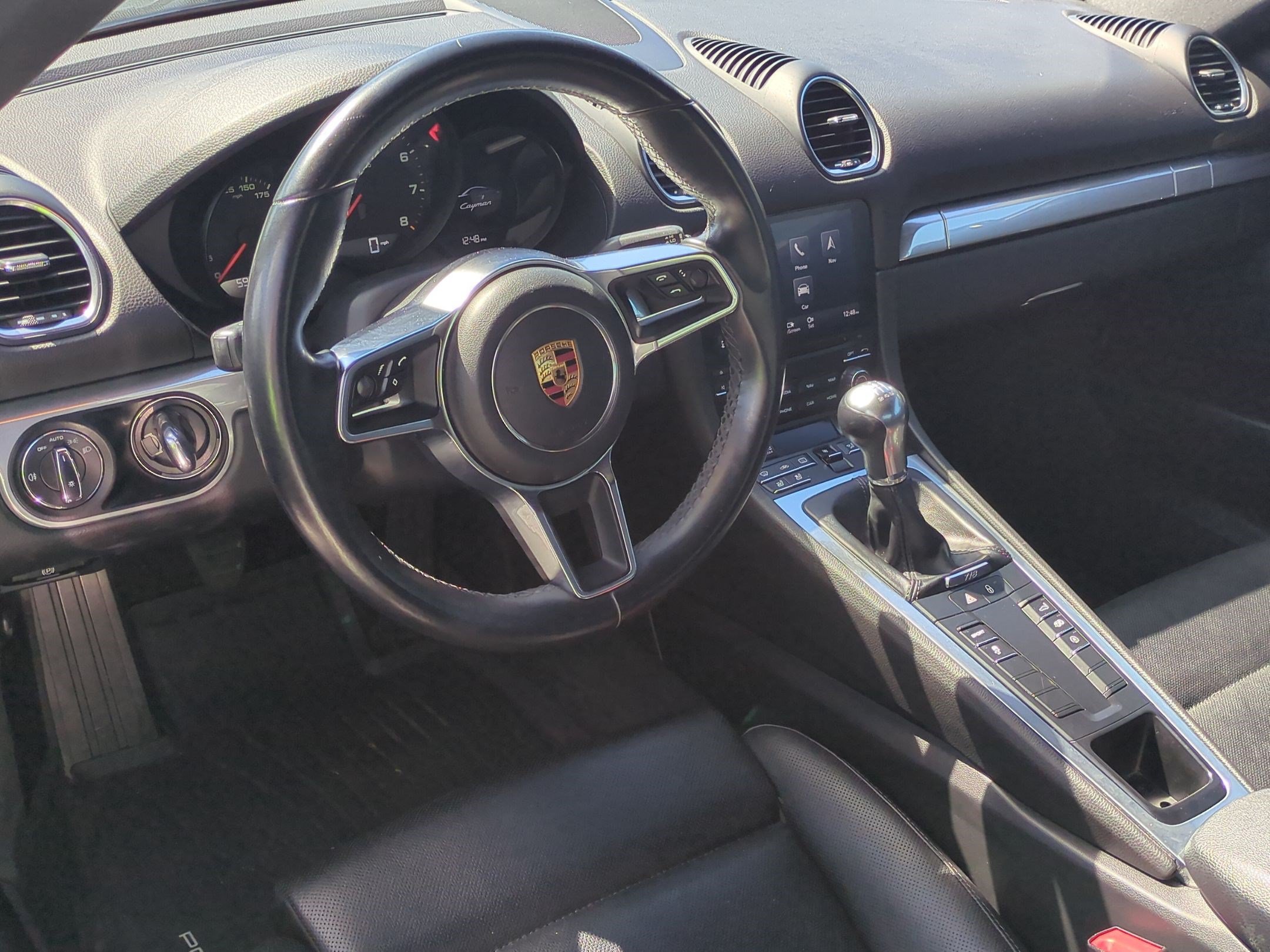 Used 2018 Porsche 718 Cayman RWD image 23