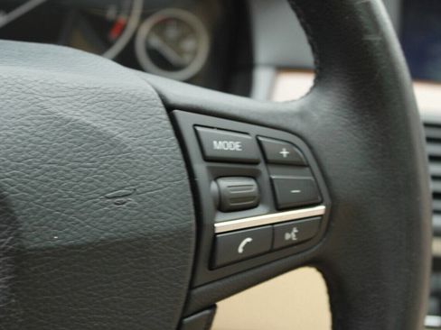 Used 2011 BMW 535i xDrive Sedan image 36